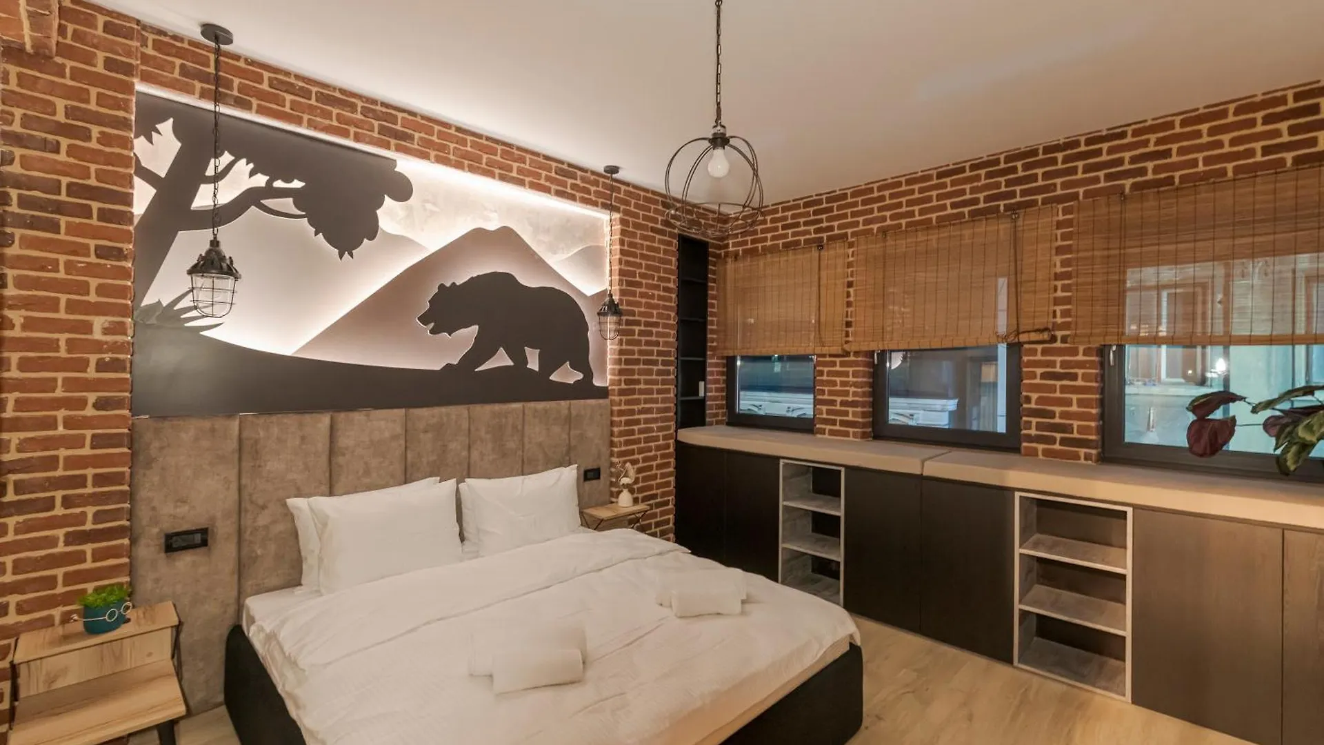Ferienwohnung The Old Town Industrial Vault - A Fusion Of Past & Present Bukarest Apartment