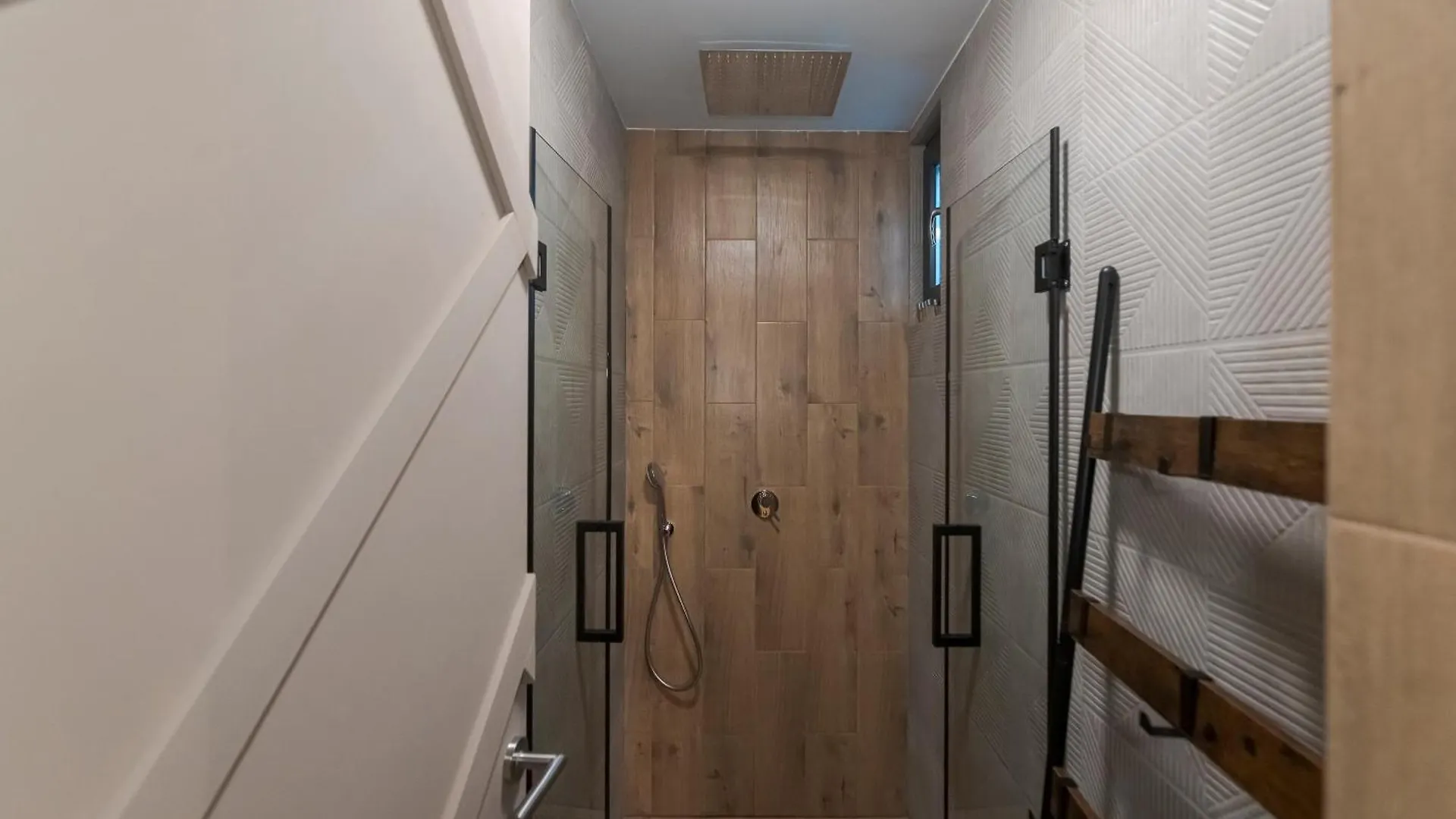 Apartment Ferienwohnung The Old Town Industrial Vault - A Fusion Of Past & Present Bukarest