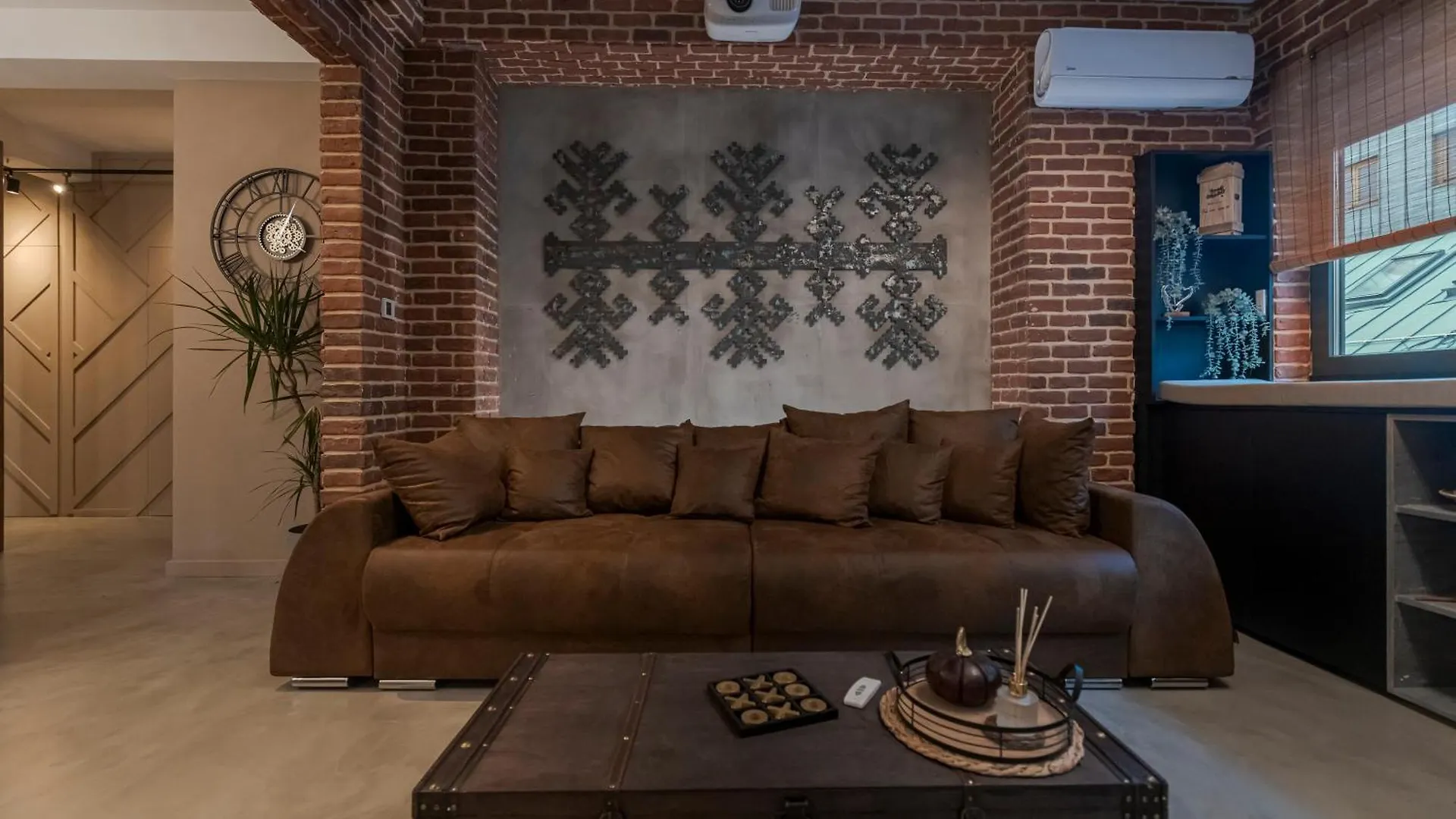 Apartment Ferienwohnung The Old Town Industrial Vault - A Fusion Of Past & Present Bukarest Rumänien