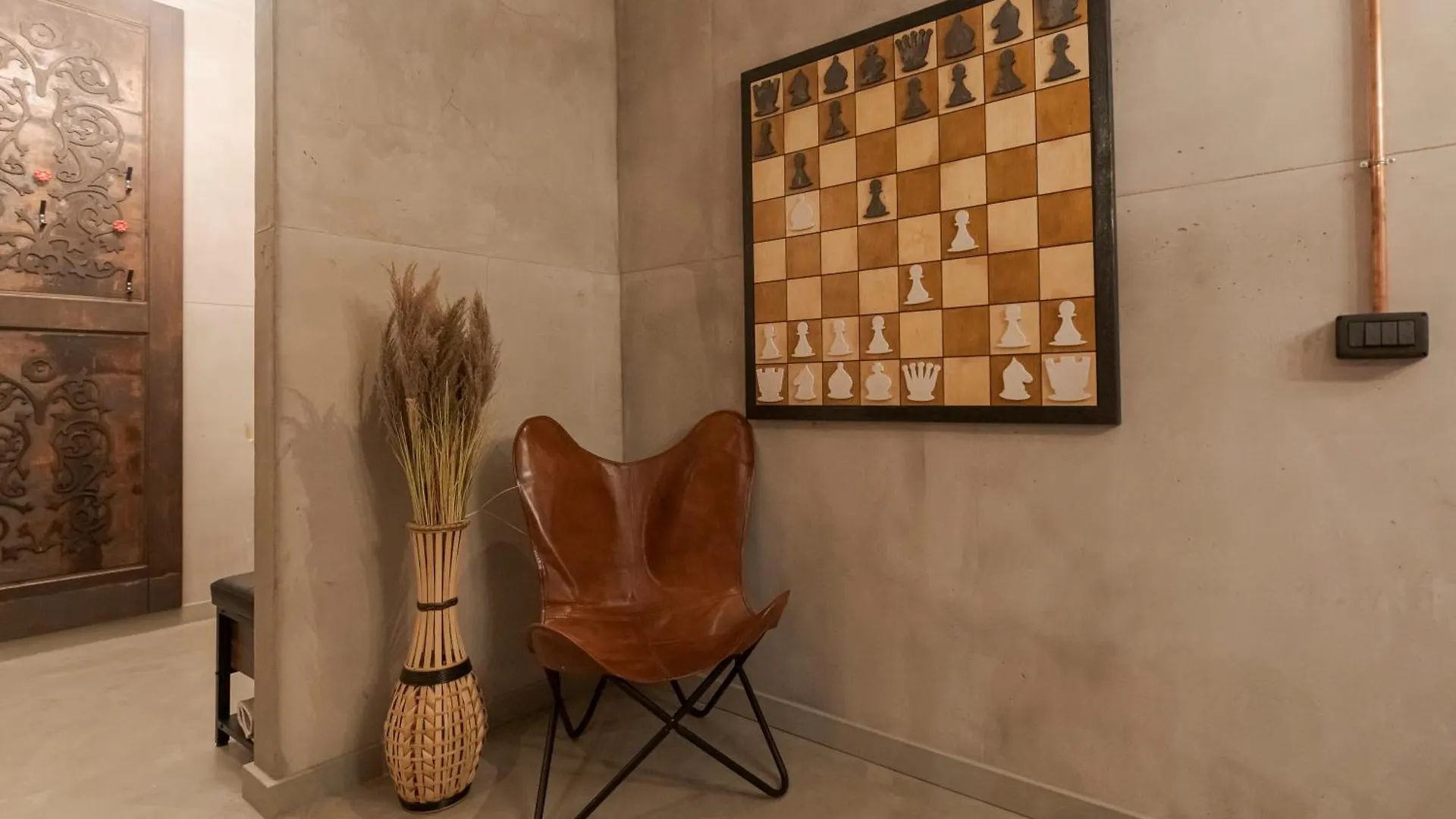 The Old Town Industrial Vault - A Fusion Of Past & Present Appartement Boekarest